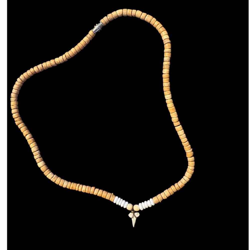 Beaded Sharktooth Necklace with White Accents